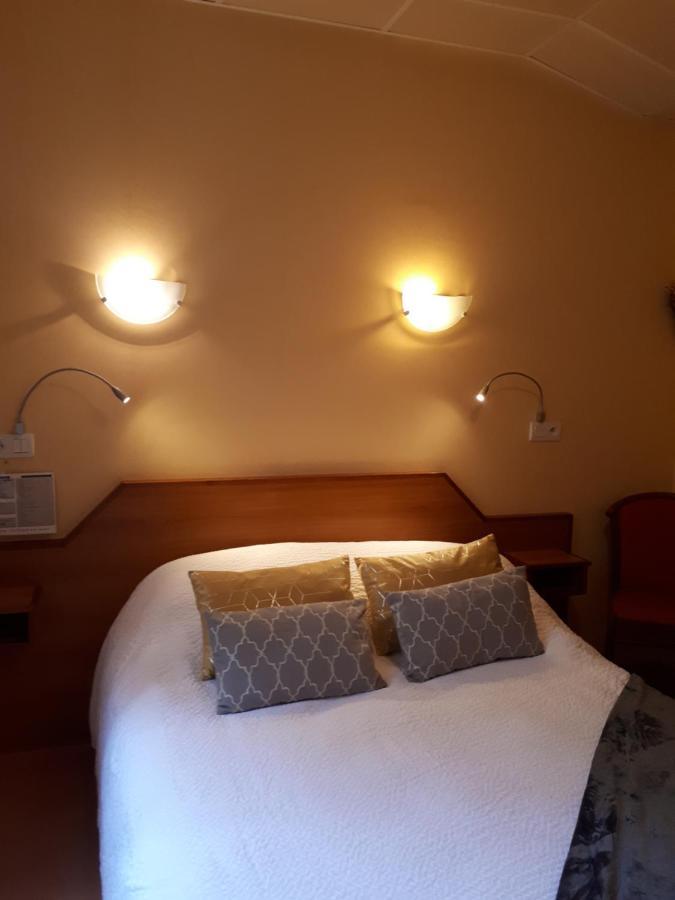 Logis Hotel Le Ceans Orpierre Eksteriør billede