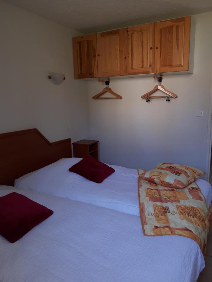 Logis Hotel Le Ceans Orpierre Eksteriør billede