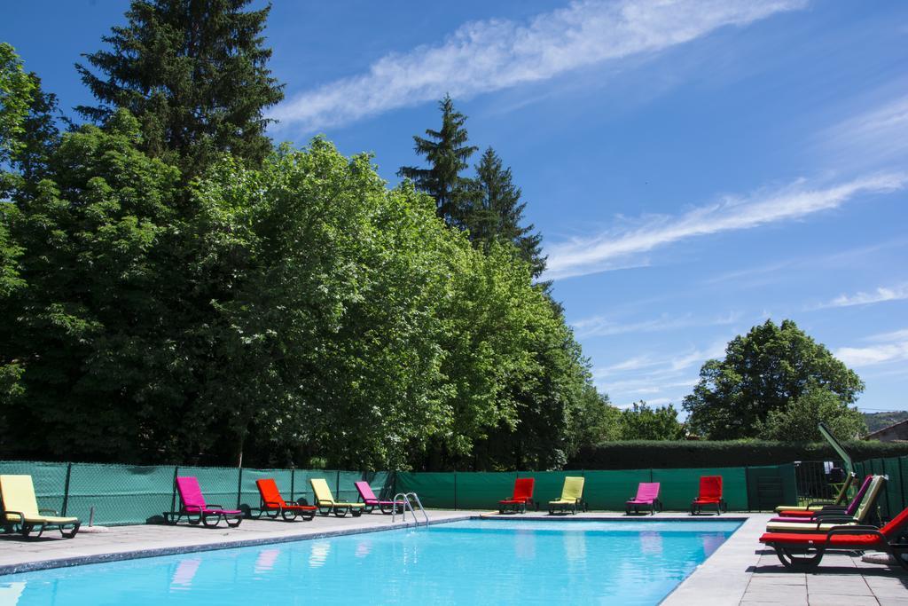 Logis Hotel Le Ceans Orpierre Eksteriør billede